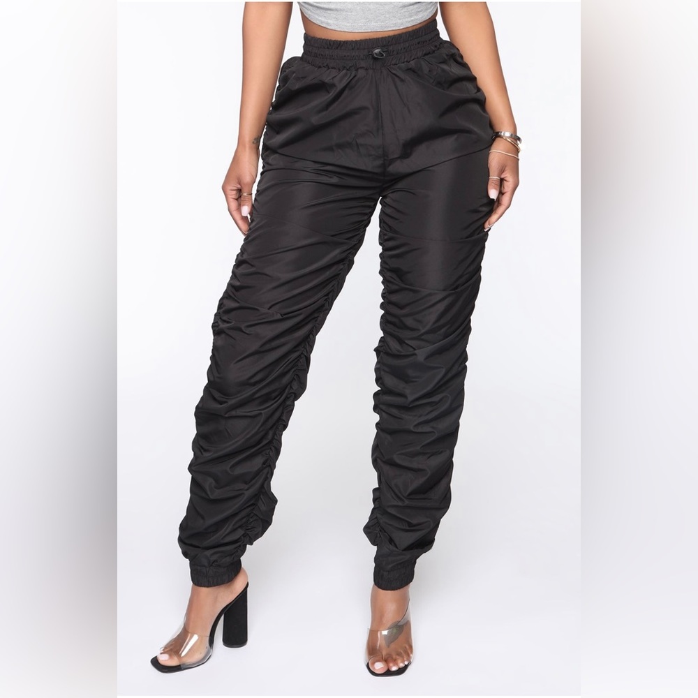Runched pants - Picture 4 of 5